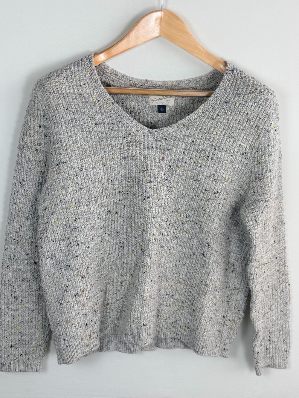 Universal Thread Gray Speckled V Neck Sweater Cable Knit Back Medium